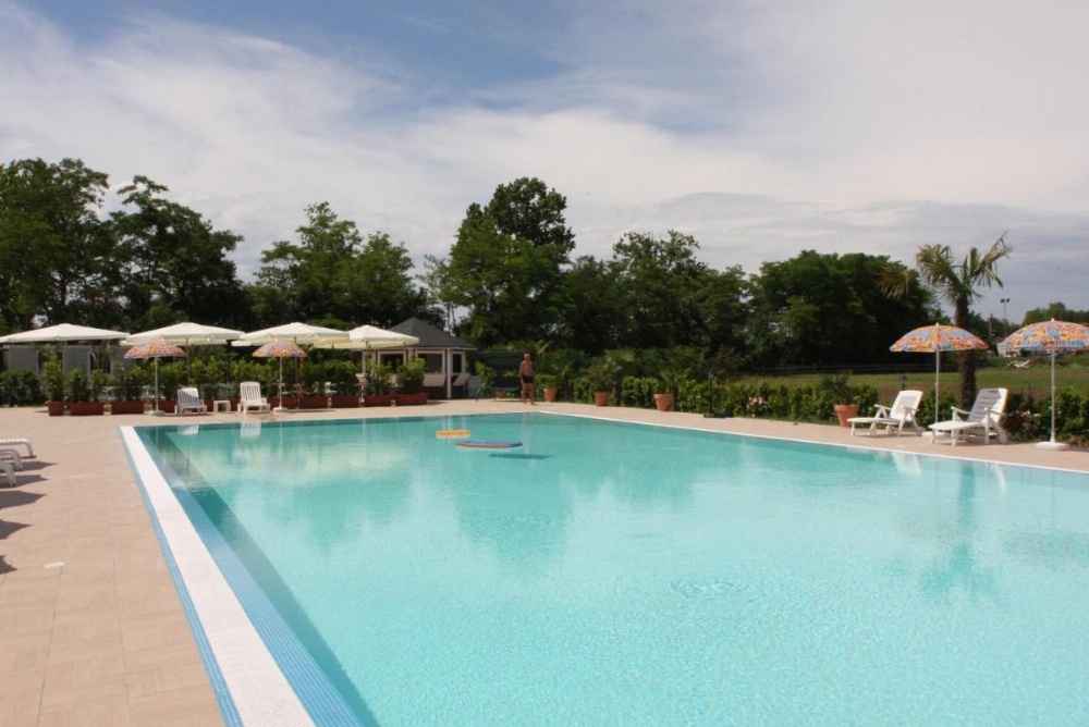 Country House Country Club Image 37